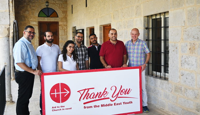Libańczycy liczą na naszą pomoc - zarówno duchową, jak i finansową.